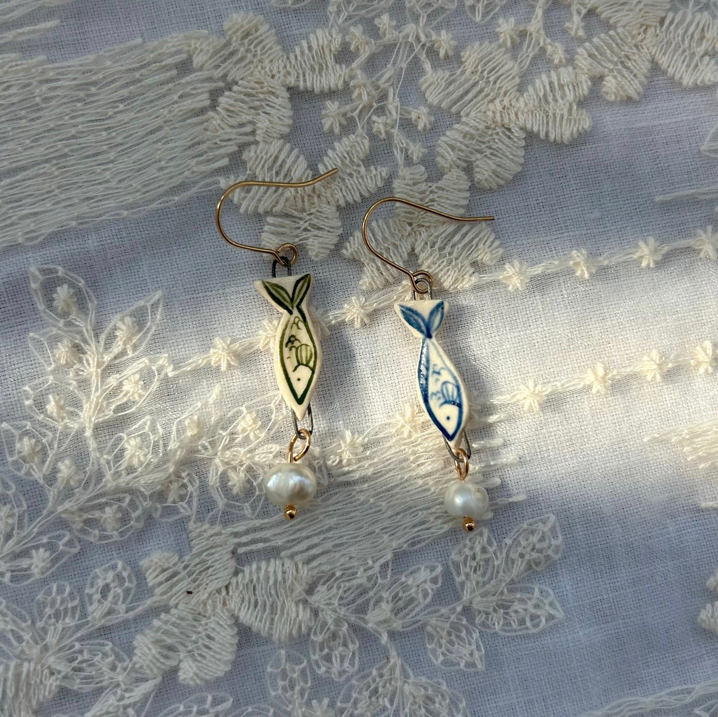Mismatched Minnows Dainty Drops