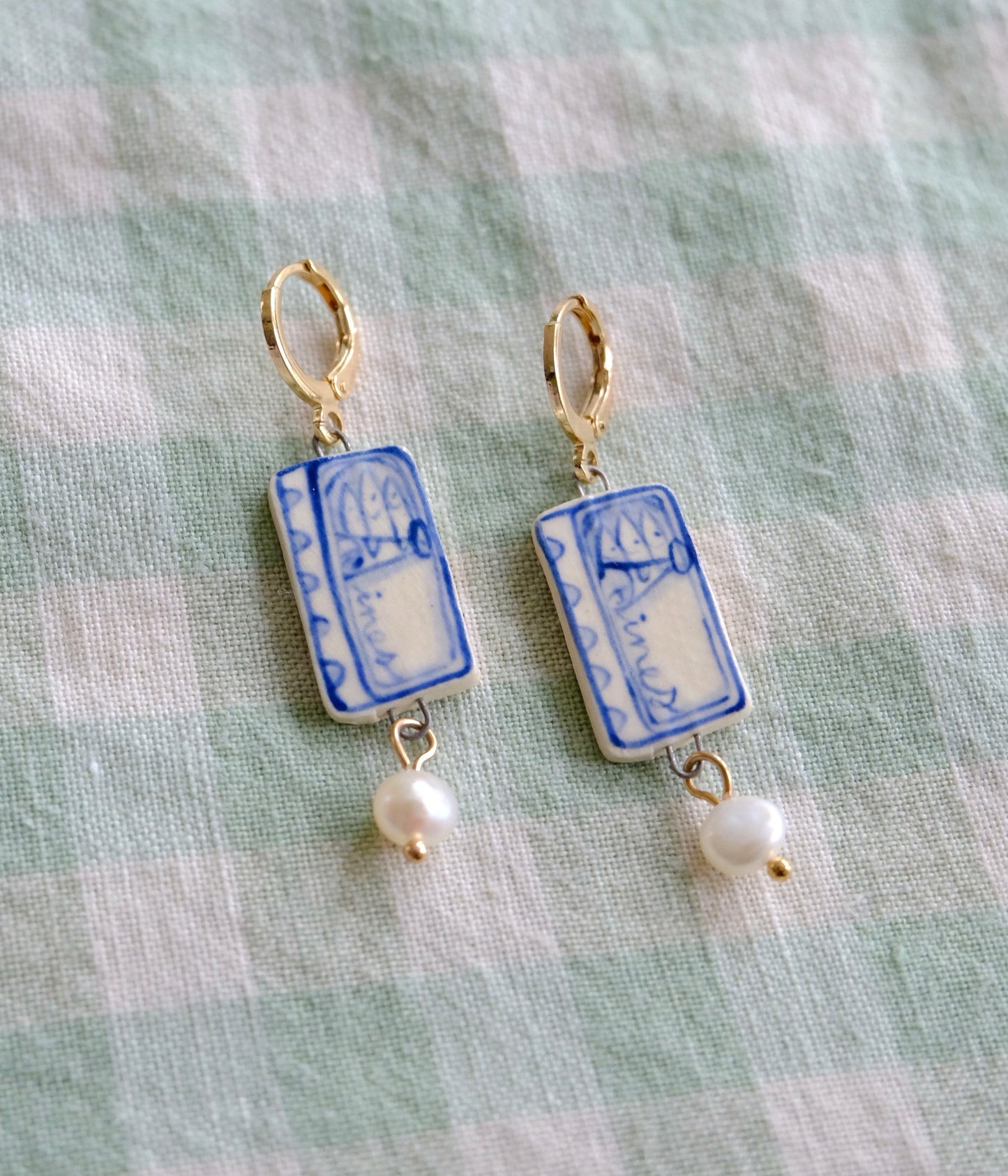Classic Sardine Earrings