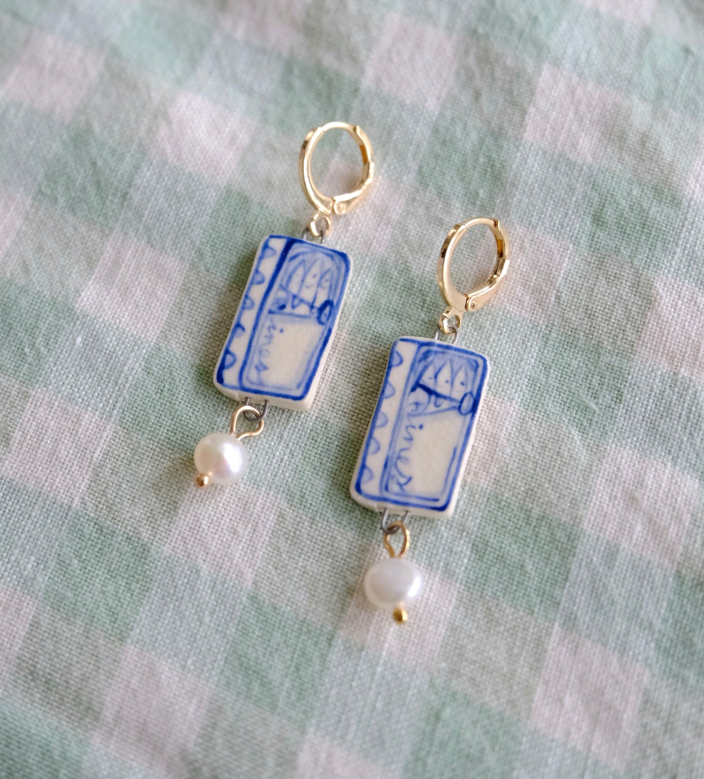 Classic Sardine Earrings