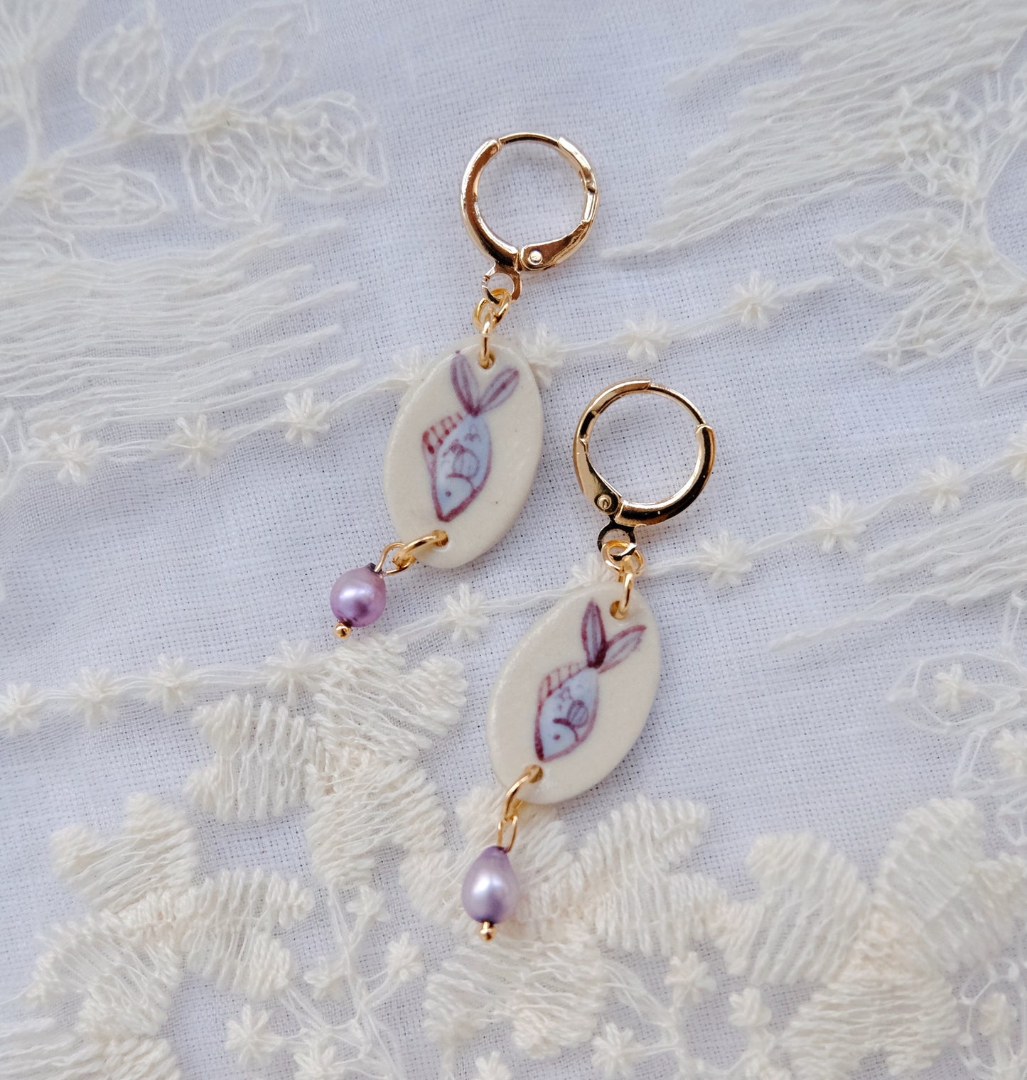 Dainty Lilac Fish Drops