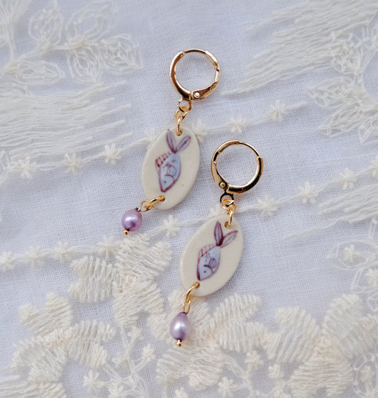 Dainty Lilac Fish Drops