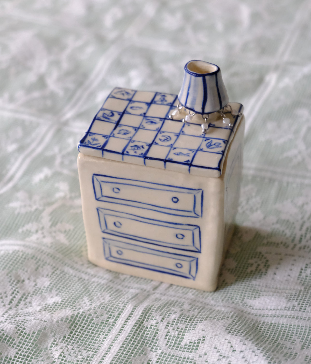 Lamp on the Table Box