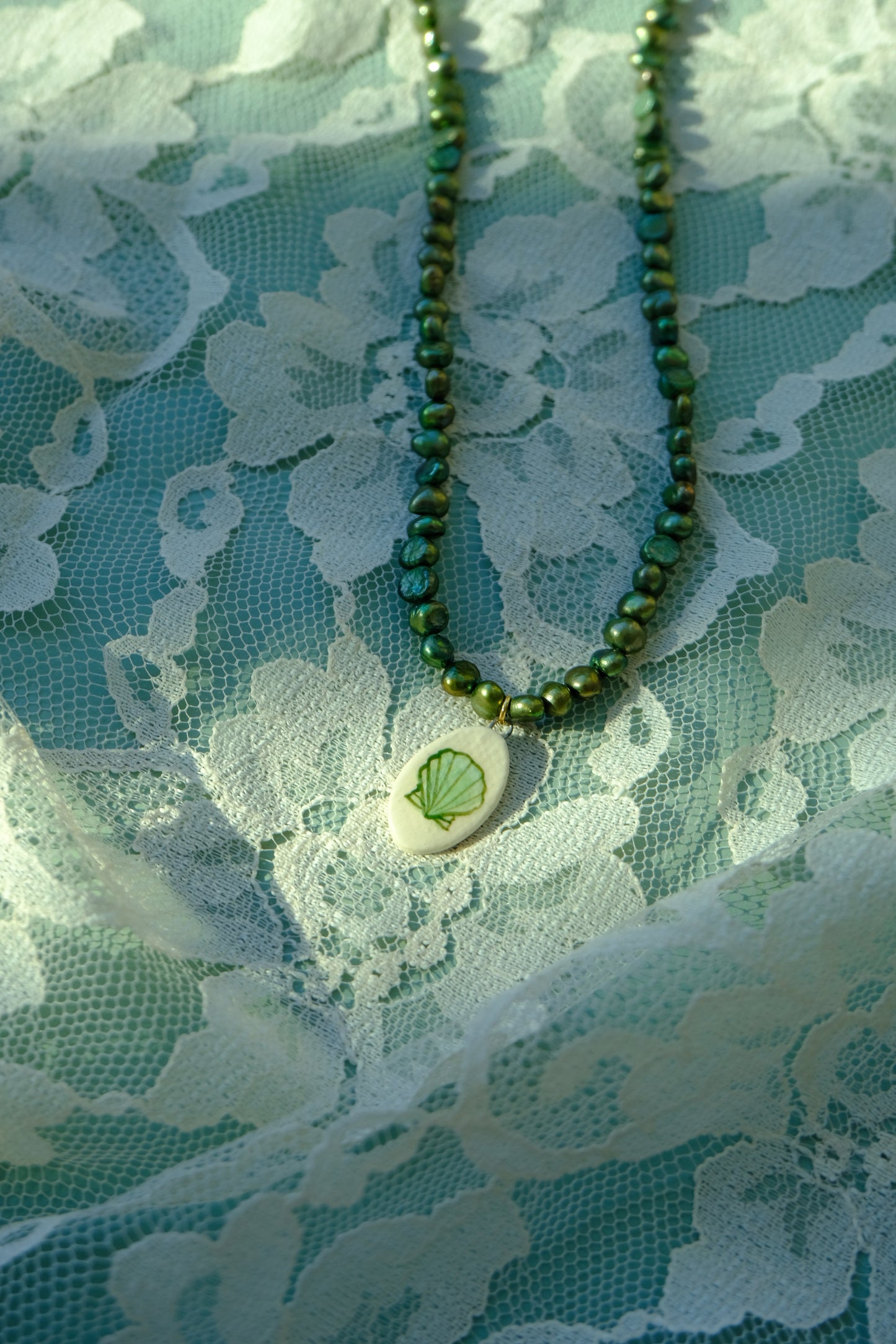 Green Seashell Pearl Necklace