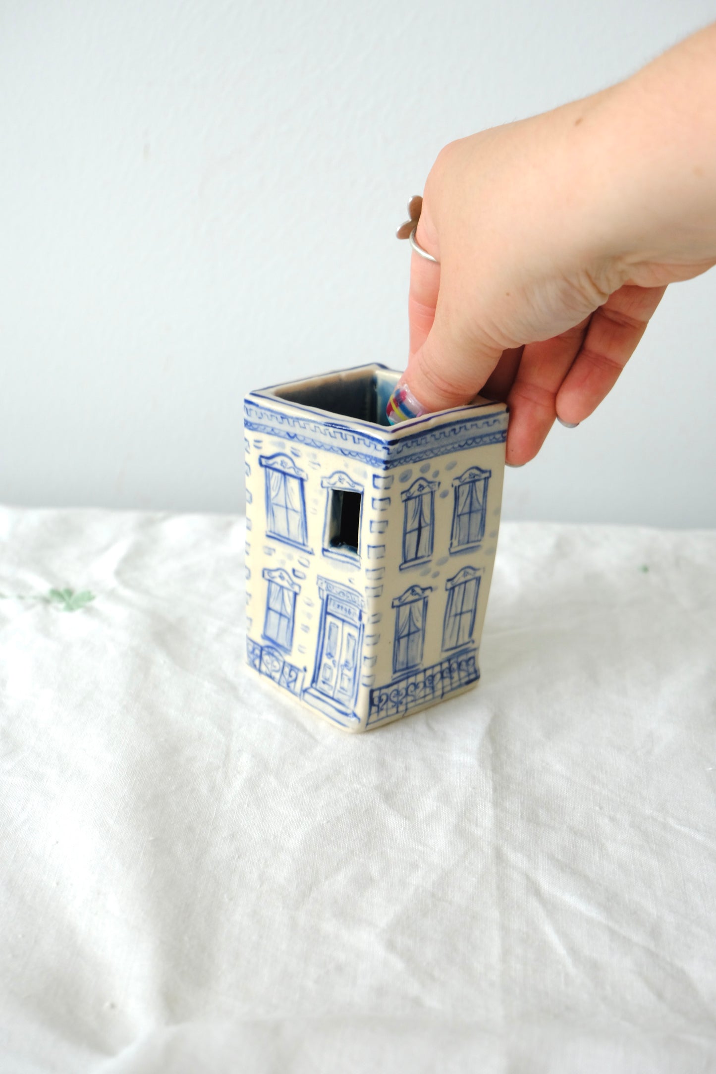 Mini Apartment Vase