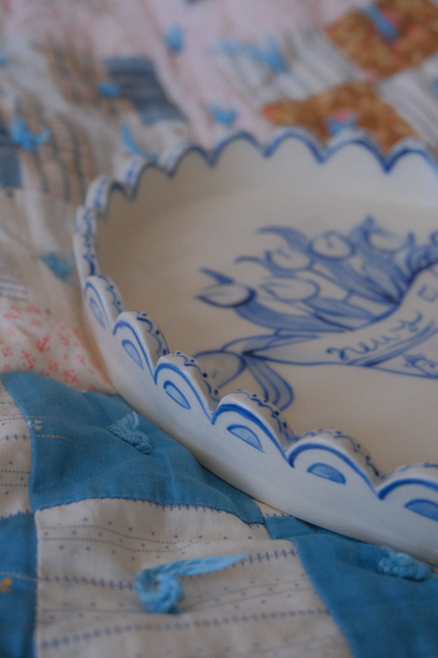 Newspaper Bouquet Platter in Blue