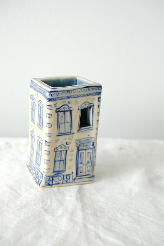 Mini Apartment Vase